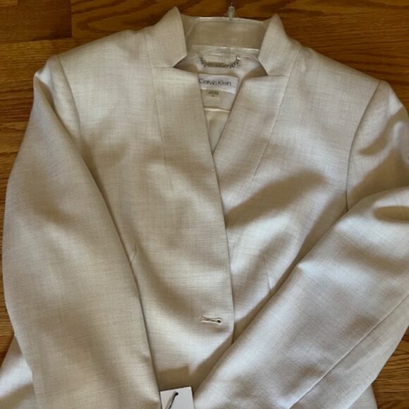 Calvin Klein Two-Piece Suit Set | Color: Cream | Size: 14 - Picture 5 of 8